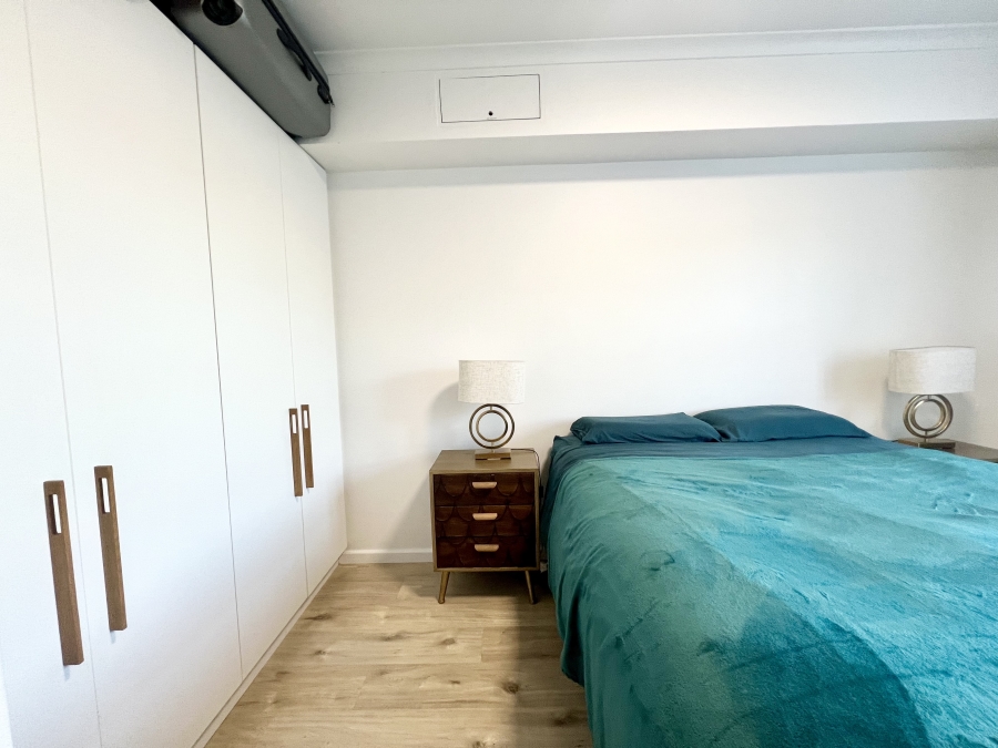 1 Bedroom Property for Sale in Table View Western Cape